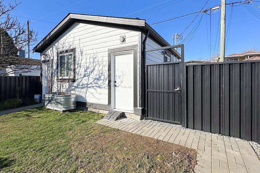 2723 Turner Street Vancouver, BC - 36