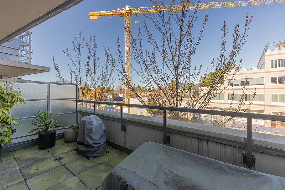 369 2080 W Broadway Street Vancouver, BC - 23