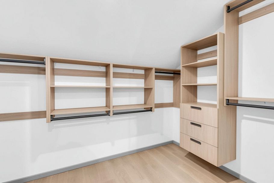 2 3547 E Georgia Street Vancouver, BC - 27