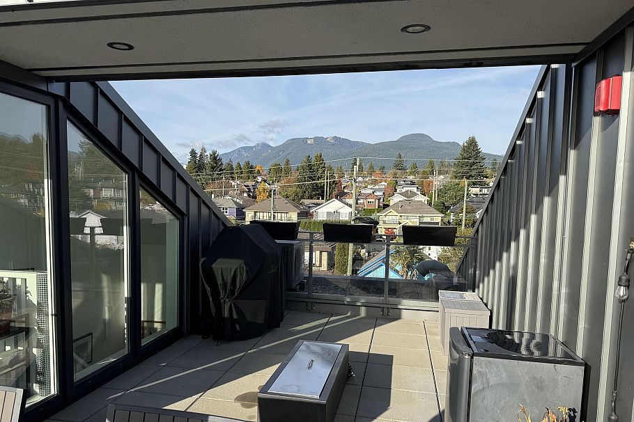 206 649 E 3rd Street North Vancouver, BC - 30