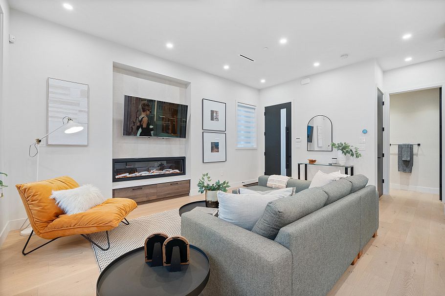 919 E 10th Avenue Vancouver, BC - 10