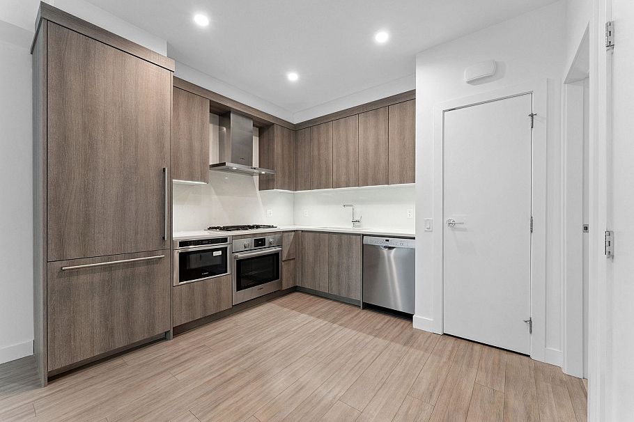 119 2060 Curling Road North Vancouver, BC - 12