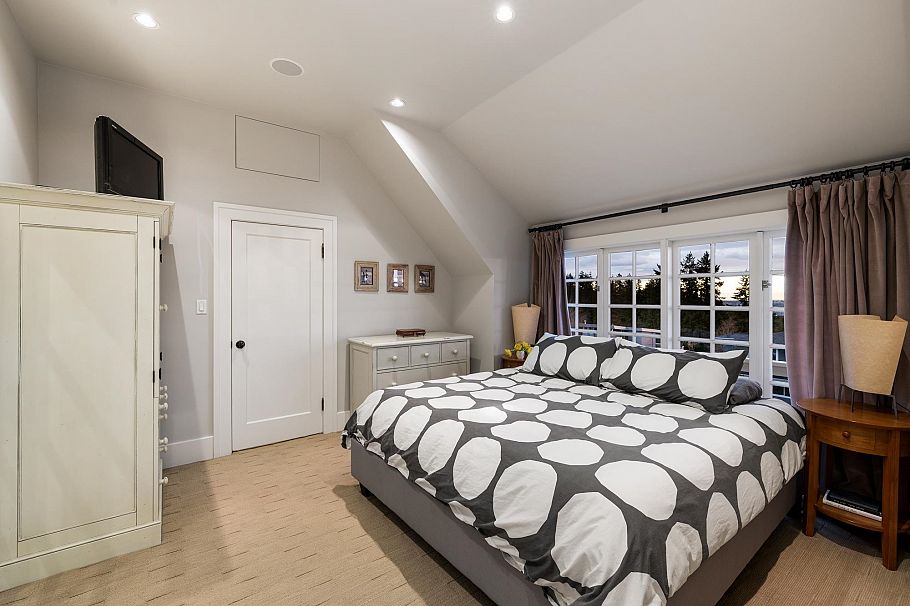 402 Brand Street North Vancouver, BC - 27