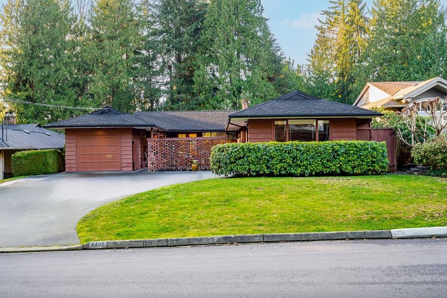 4695 Mapleridge Drive North Vancouver, BC - 32