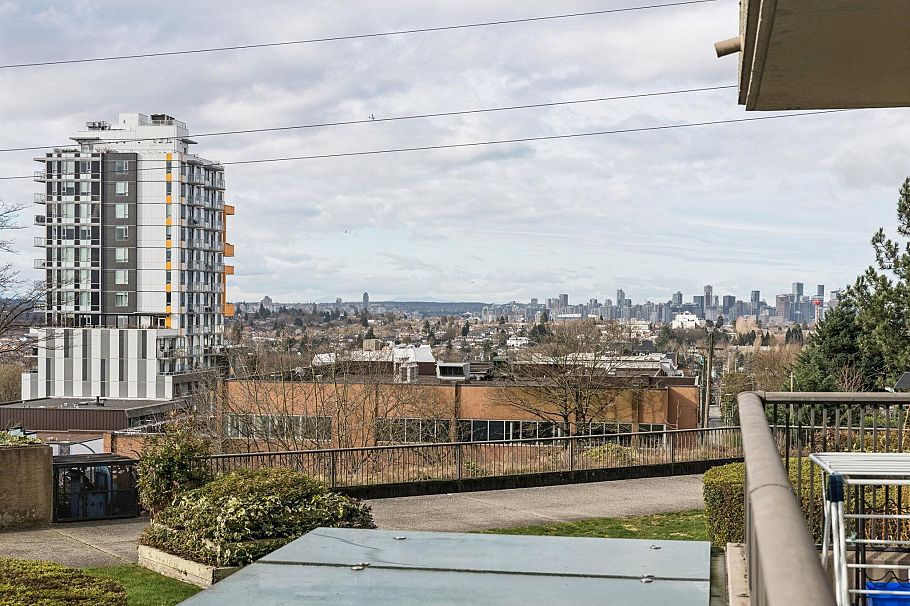 106 3740 Albert Street Burnaby, BC - 17