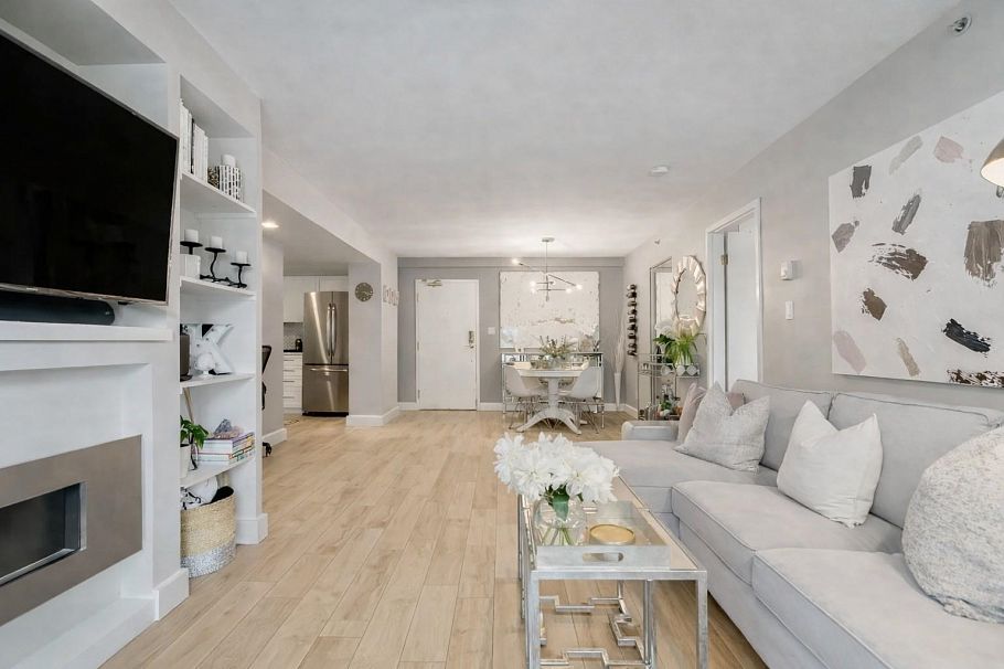 505 488 Helmcken Street Vancouver, BC - 4