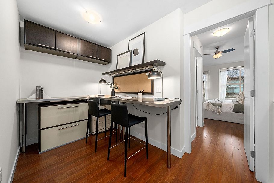 4 307 E 15th Street North Vancouver, BC - 20