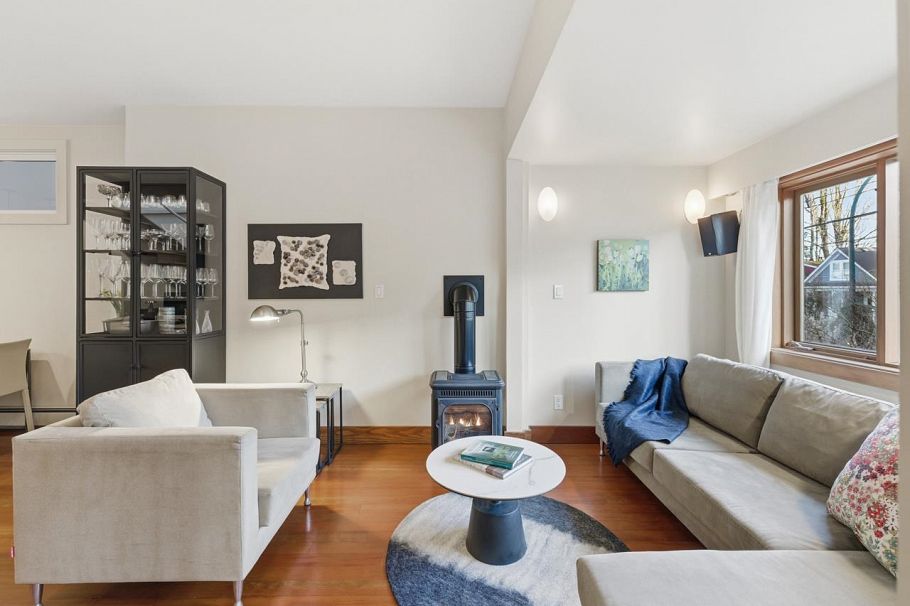 319 E 26th Avenue Vancouver, BC - 4