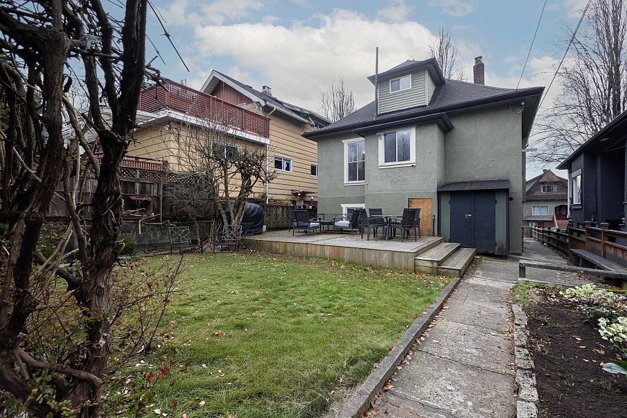 1923 E 1st Avenue Vancouver, BC - 40