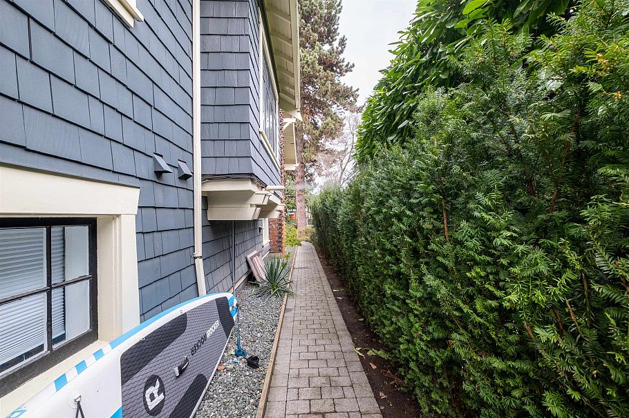 3044 Point Grey Road Vancouver, BC - 34