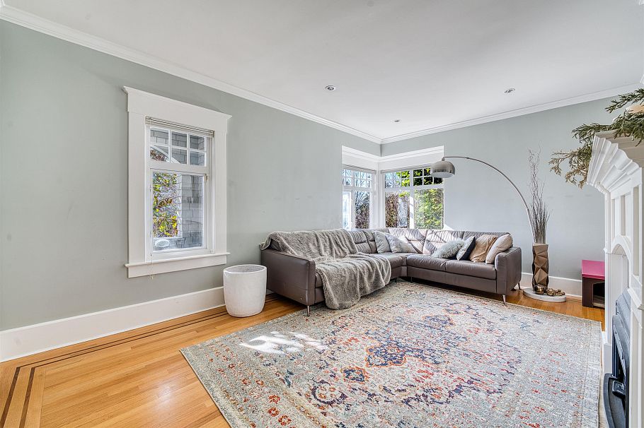 1987 W 37th Avenue Vancouver, BC - 9