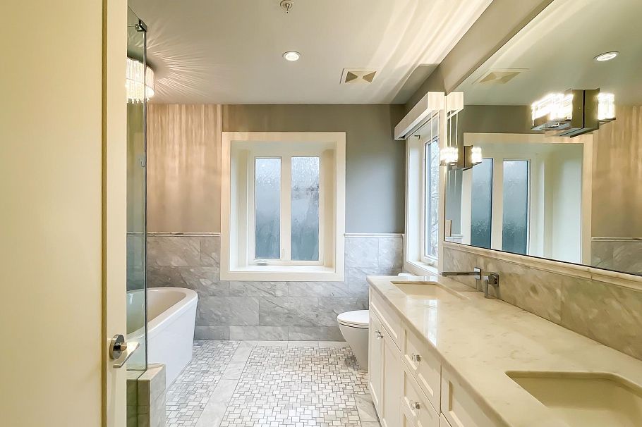 3950 W 37th Avenue Vancouver, BC - 18