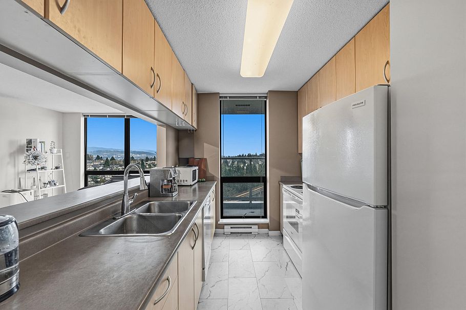 1703 3663 Crowley Drive Vancouver, BC - 10