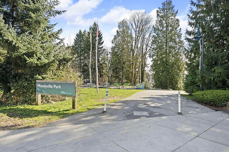 116 747 E 3rd Street North Vancouver, BC - 37