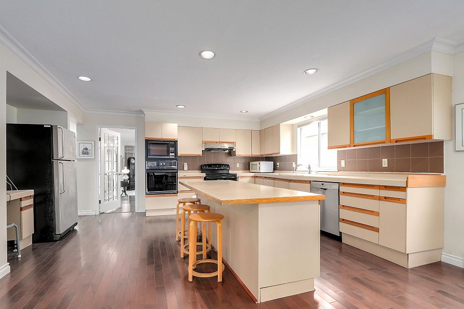 2005 W 46th Avenue Vancouver, BC - 11