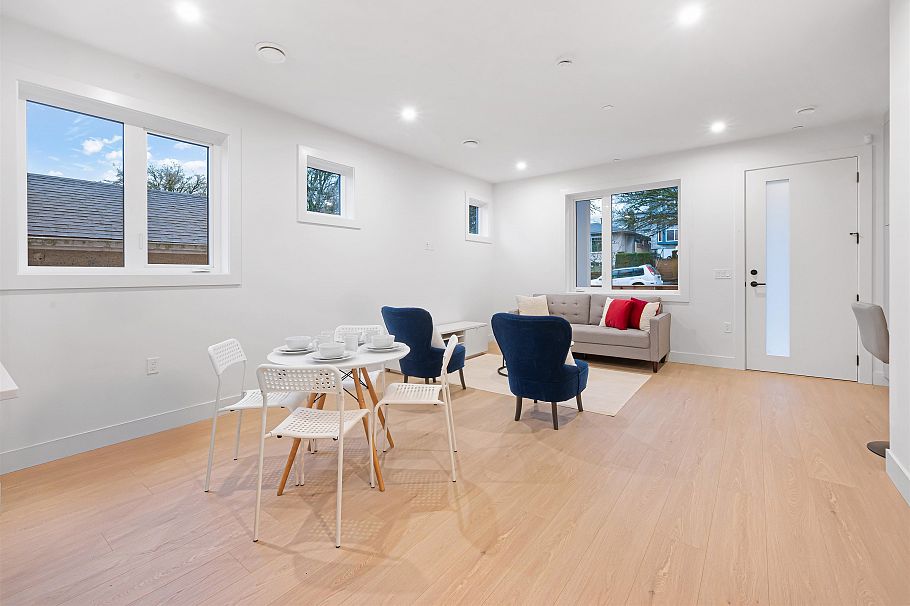 3 5554 Culloden Street Vancouver, BC - 4