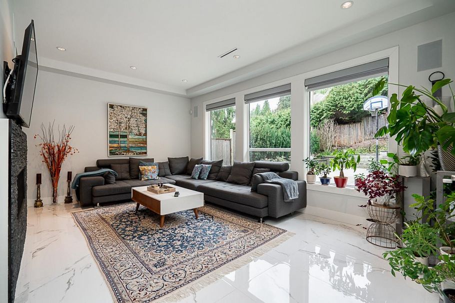 4365 Mountain Highway North Vancouver, BC - 12