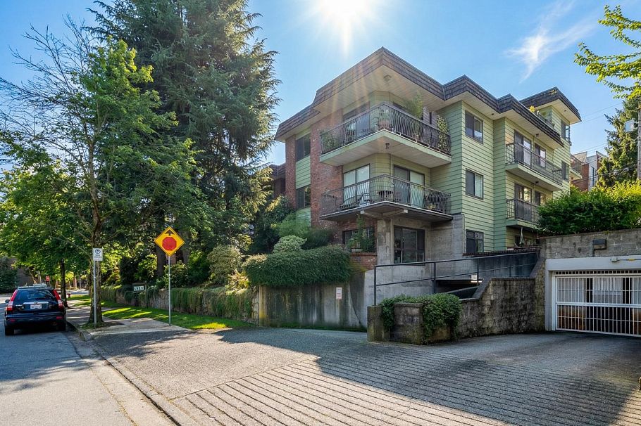 326 680 E 5th Avenue Vancouver, BC - 1