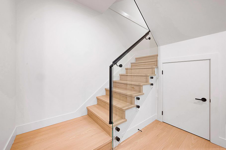 3 5554 Culloden Street Vancouver, BC - 10