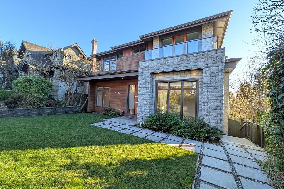 3950 W 37th Avenue Vancouver, BC - 39