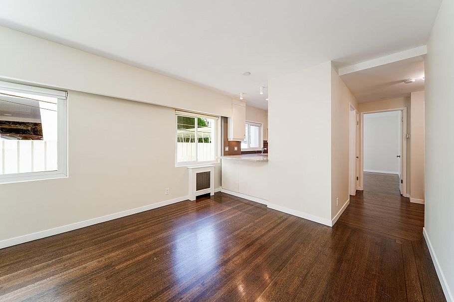 106 1972 Robson Street Vancouver, BC - 12