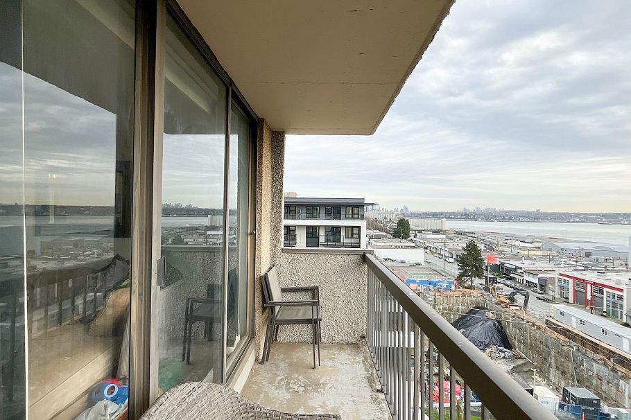 708 145 St. Georges Avenue North Vancouver, BC - 1