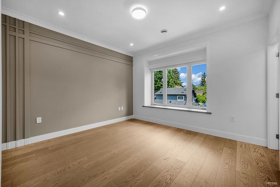 3673 E 48th Avenue Vancouver, BC - 16