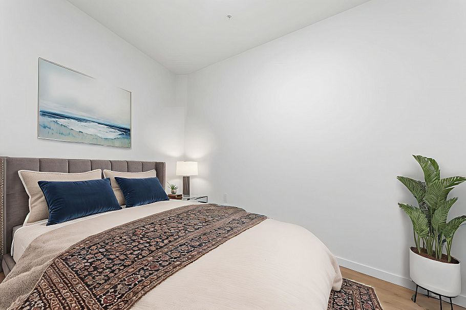 201 725 Marine Drive North Vancouver, BC - 7