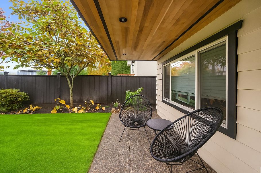 1709 Philip Avenue North Vancouver, BC - 9