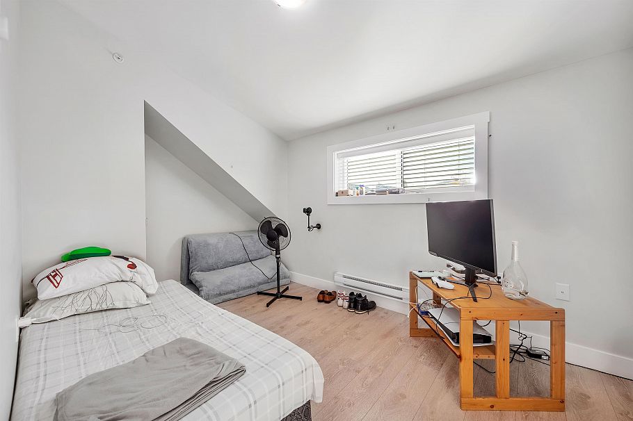 5887 Battison Street Vancouver, BC - 38