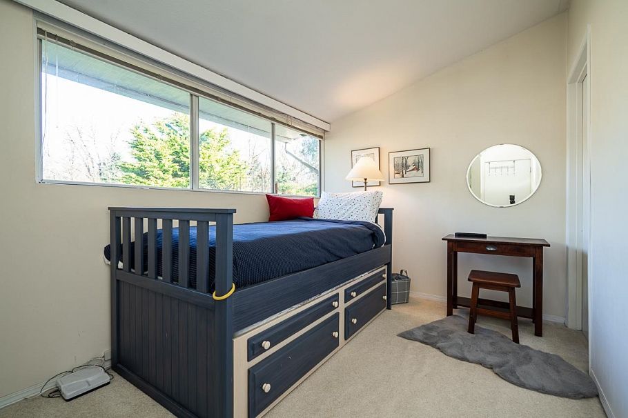 4862 Queensland Road Vancouver, BC - 21