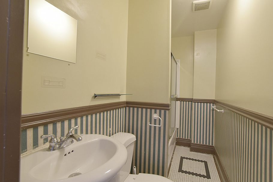 1 1517 COMOX STREET, Vancouver BC V6G 1P3 Vancouver, BC - 3