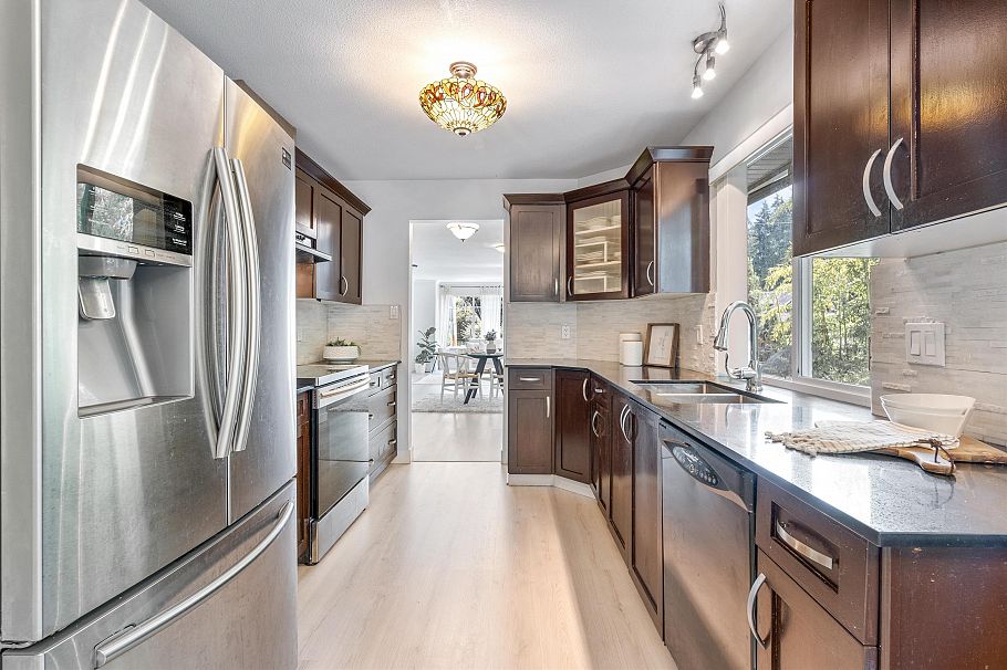 869 Seymour Boulevard North Vancouver, BC - 6