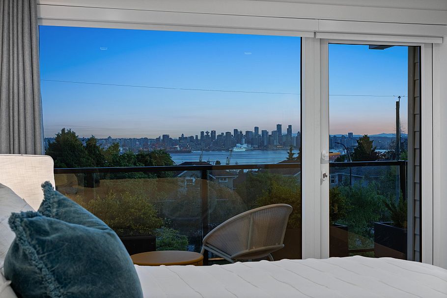 336 E Keith Road North Vancouver, BC - 18