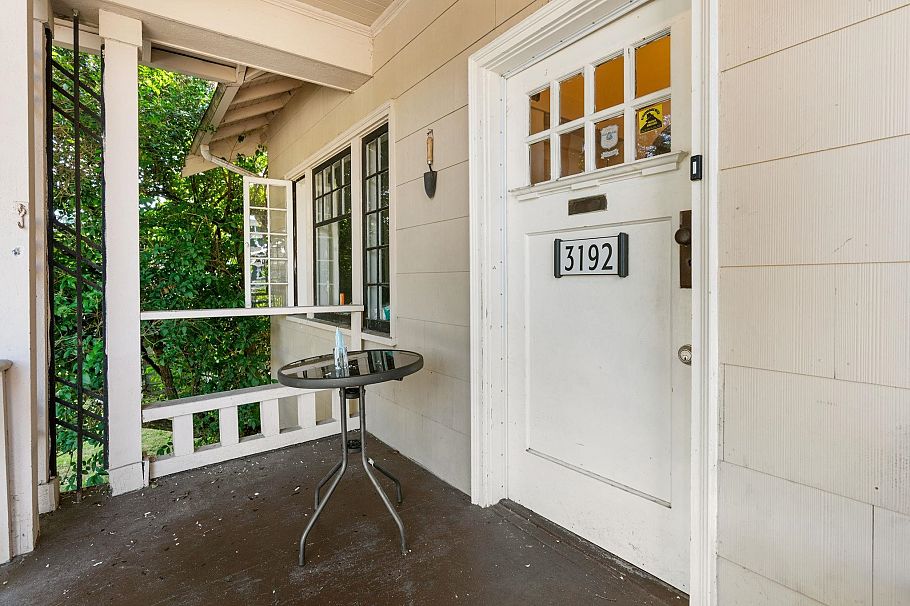 3192 W 8th Avenue Vancouver, BC - 19