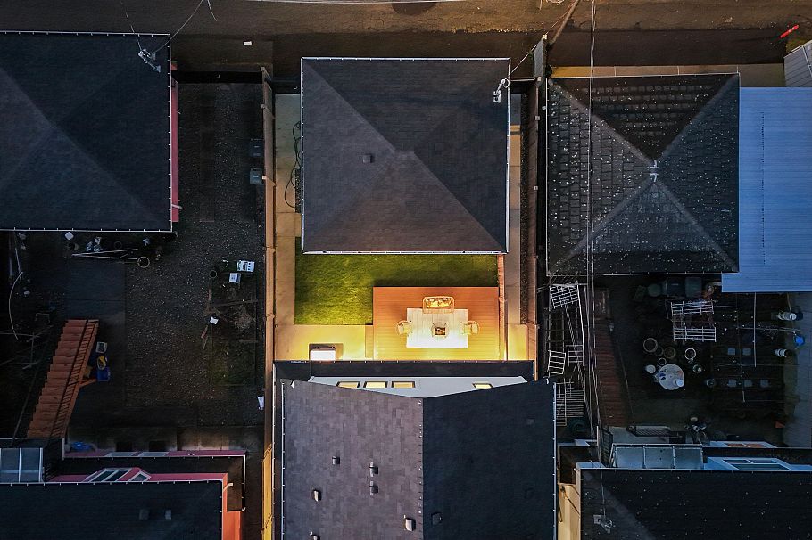 2 2253 Grant Street Vancouver, BC - 40