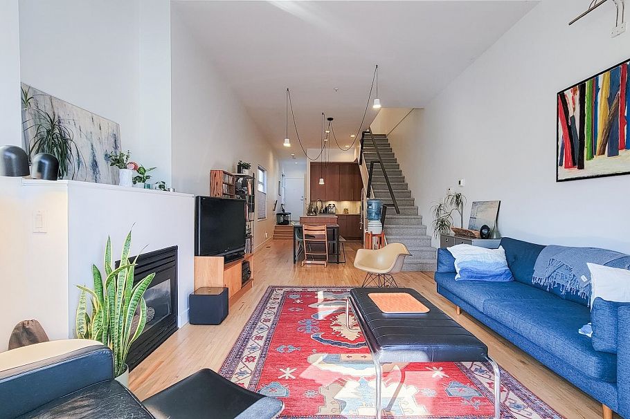 990 E 13th Avenue Vancouver, BC - 5