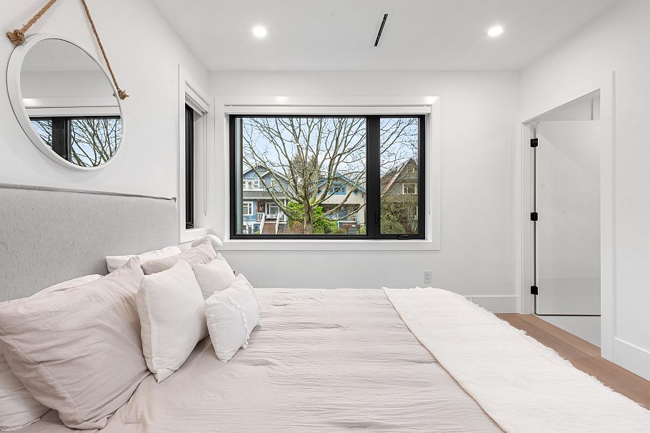 1 275 W 17th Avenue Vancouver, BC - 18