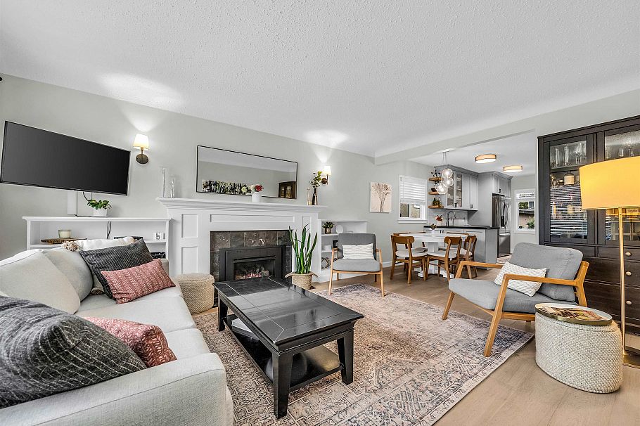 2690 Kitchener Street Vancouver, BC - 2