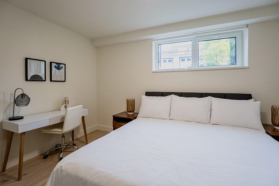 TH9 324 E Ridgeway Avenue North Vancouver, BC - 12