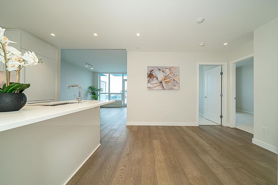 1711 5608 Berton Avenue Vancouver, BC - 9