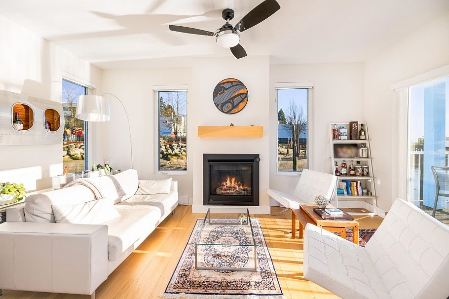 JNW04 415 Esplanade W North Vancouver, BC - 8