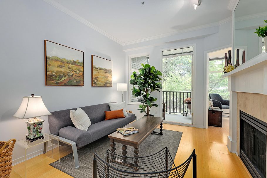 304 1388 Nelson Street Vancouver, BC - 2