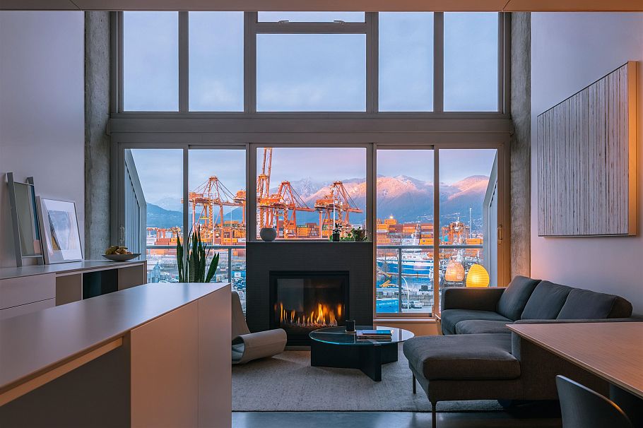 405 289 Alexander Street Vancouver, BC - 1