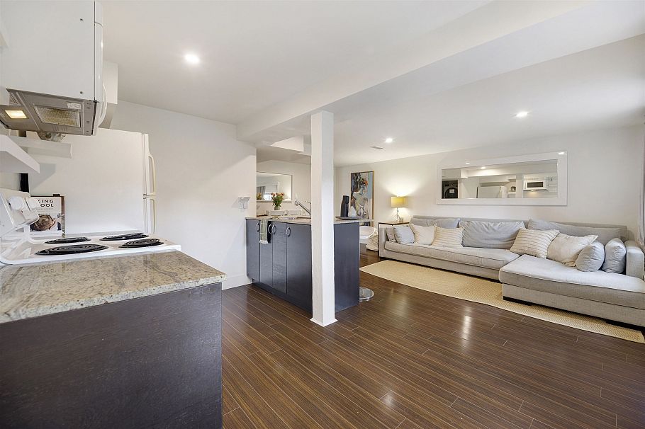 1923 E 1st Avenue Vancouver, BC - 34