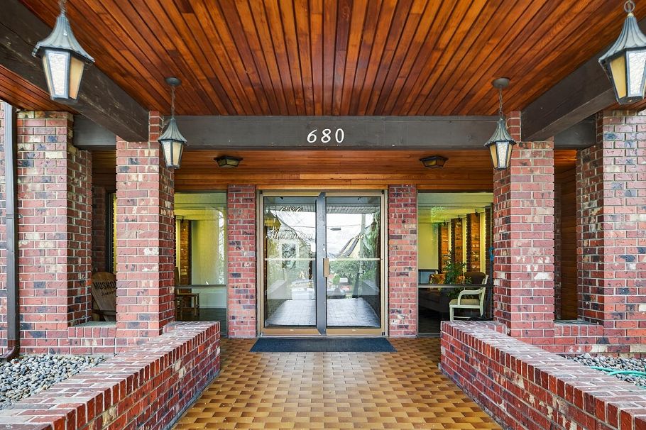 326 680 E 5th Avenue Vancouver, BC - 4