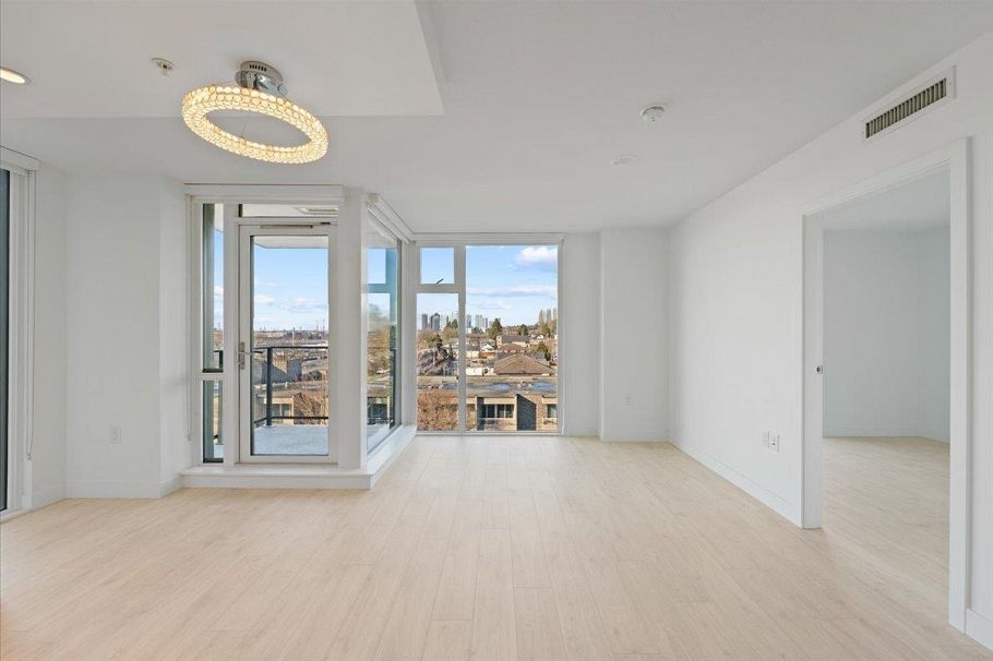 410 8138 Fraser Street Vancouver, BC - 14