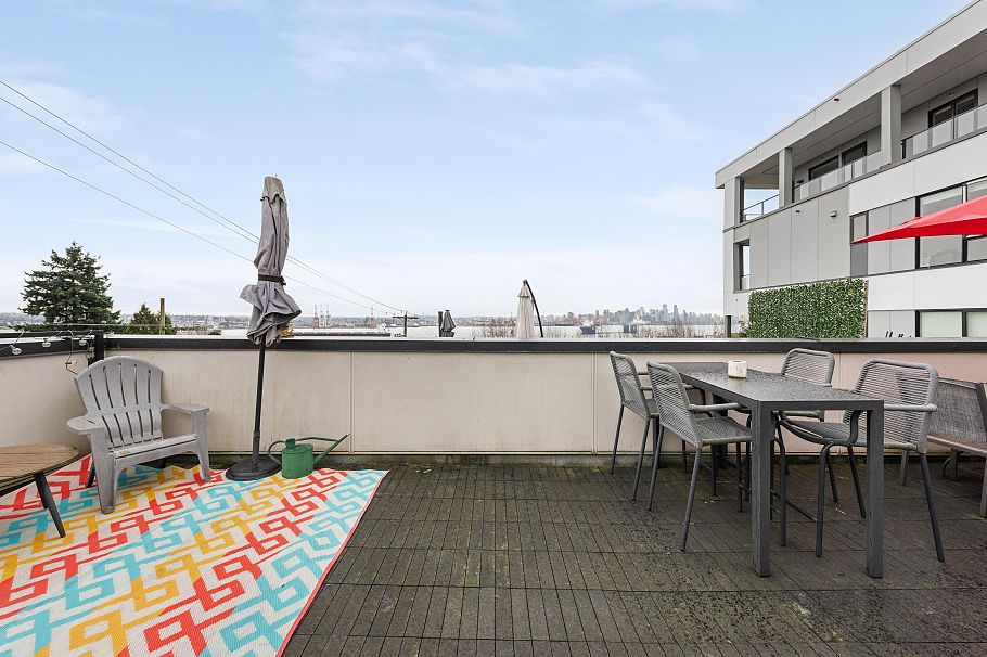 147 St. Patricks Avenue North Vancouver, BC - 30