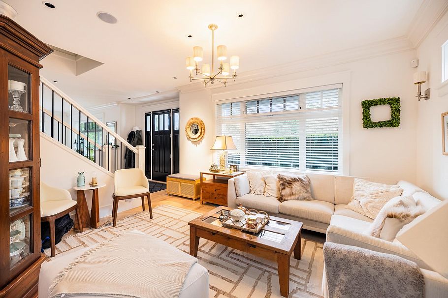 1232 Harris Avenue North Vancouver, BC - 14