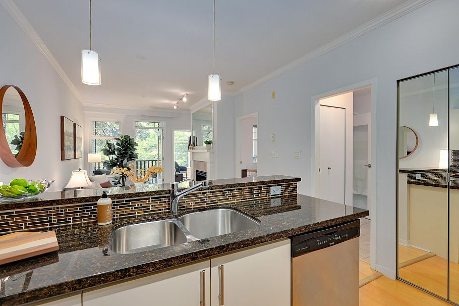 304 1388 Nelson Street Vancouver, BC - 11